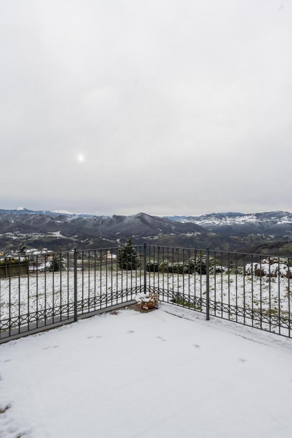 Villa Cavalieri In Vedriano Roncovetro Buitenkant foto